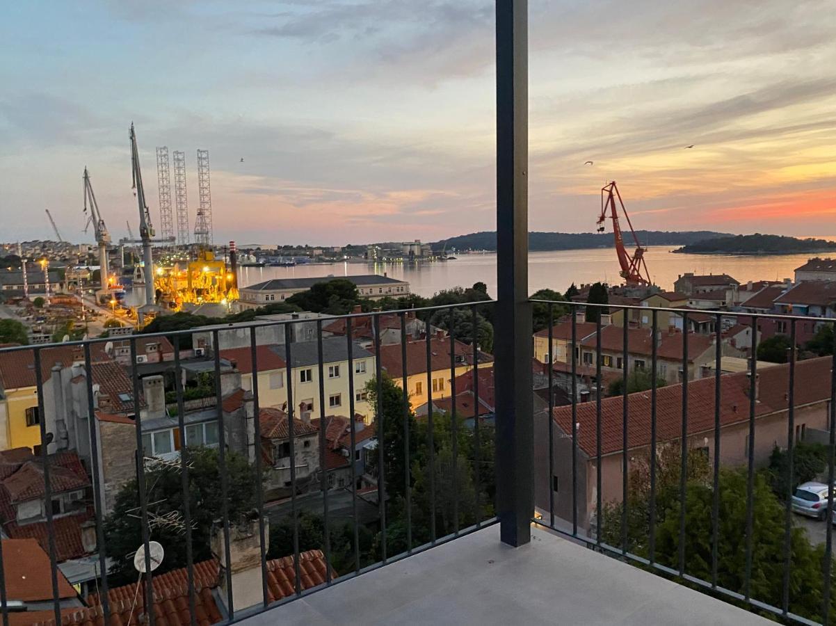 Castropola Views With Private Parking Apartman Kültér fotó